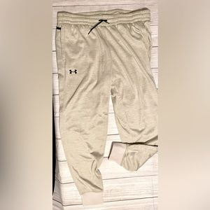 Under Armour Mens XXL Oatmeal colored joggers